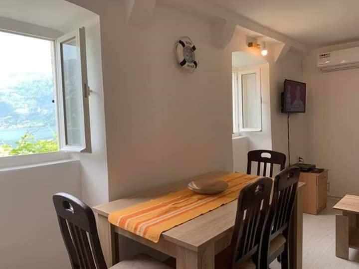 Apartments Dabovic Kotor Ngoại thất bức ảnh