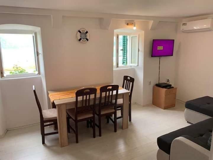 Apartments Dabovic Kotor Ngoại thất bức ảnh